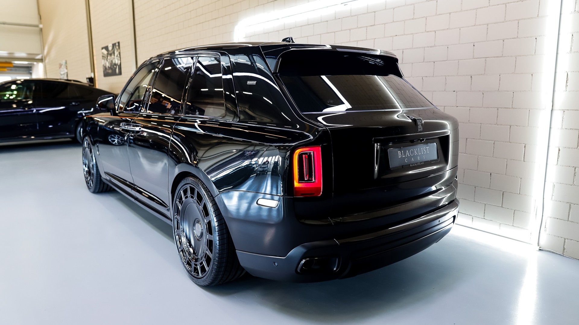 ROLLS-ROYCE Cullinan 6.7 V12 * MANSORY *-image-4