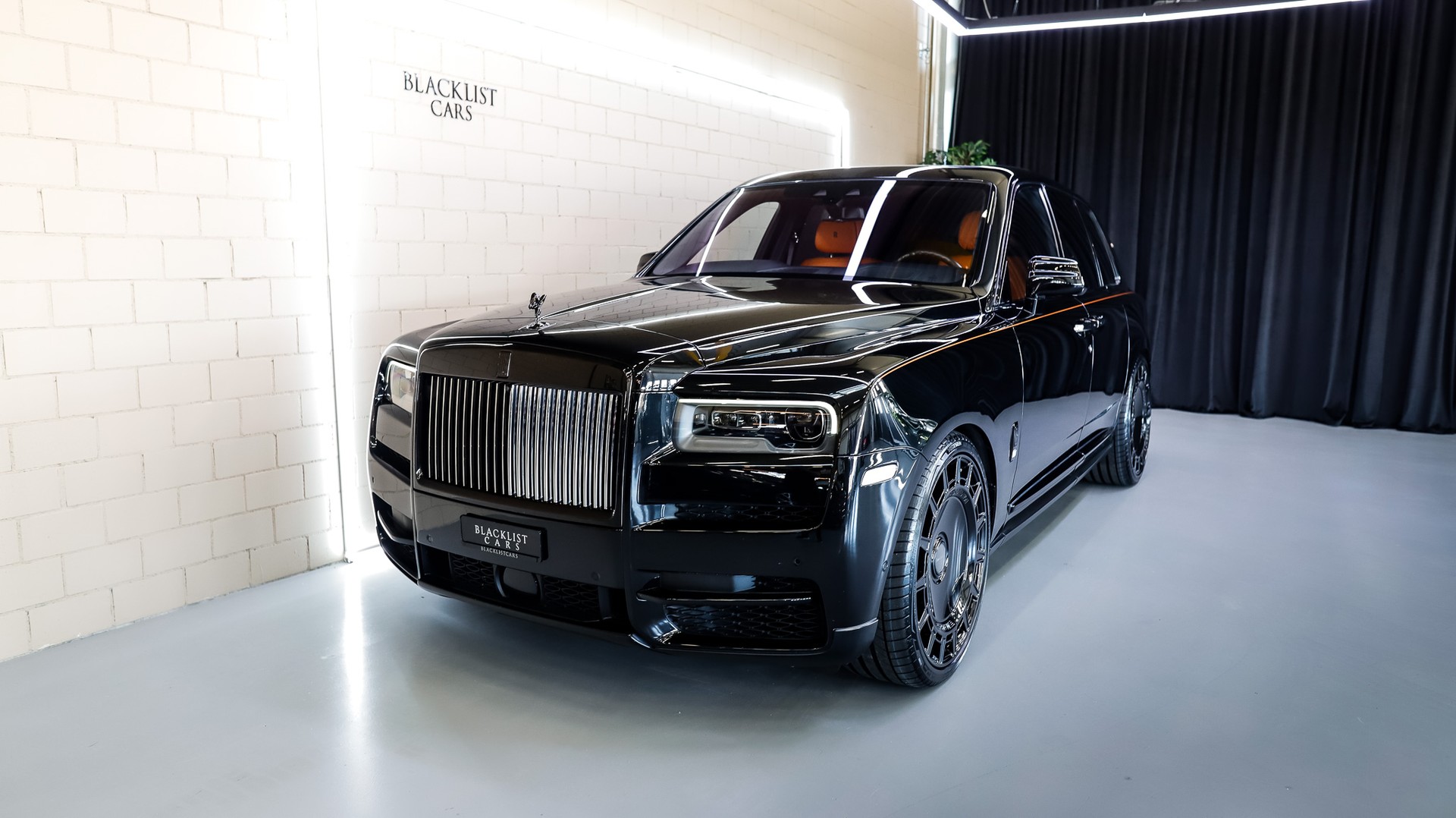 ROLLS-ROYCE Cullinan 6.7 V12 * MANSORY *-image-1
