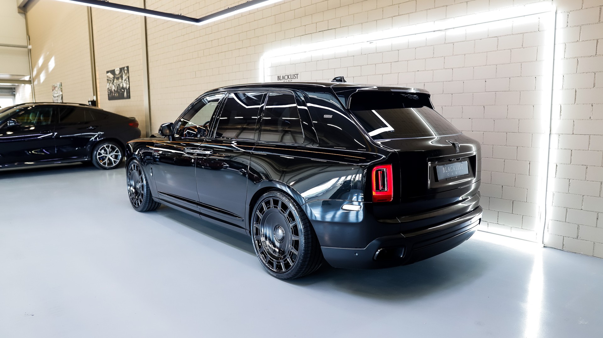 ROLLS-ROYCE Cullinan 6.7 V12 * MANSORY *-image-3