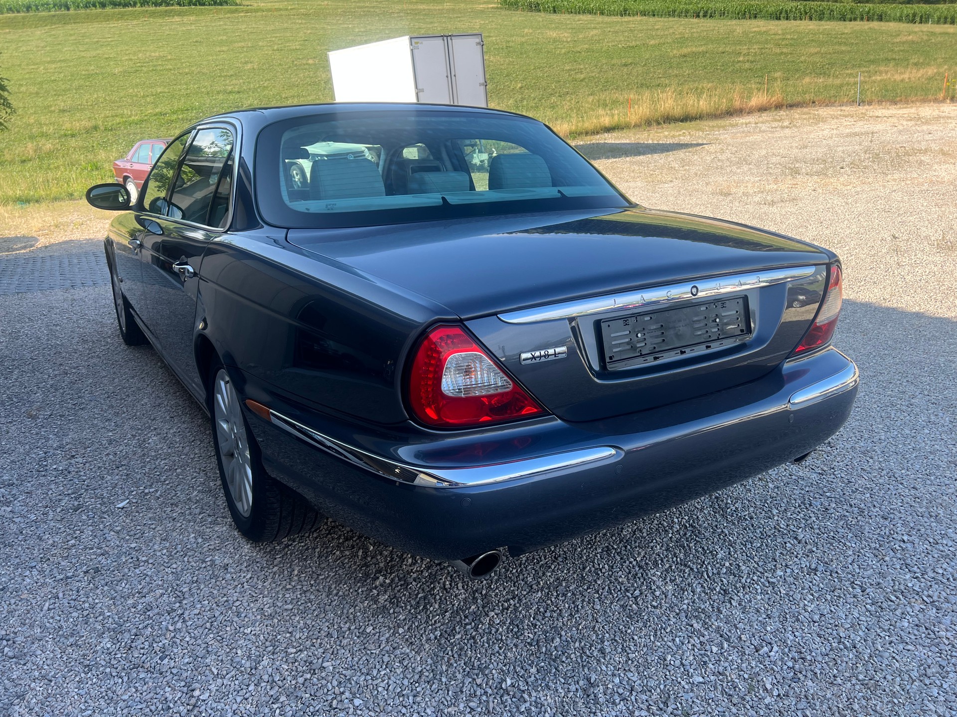 JAGUAR XJ8 LWB 3.5 V8 Executive-image-3