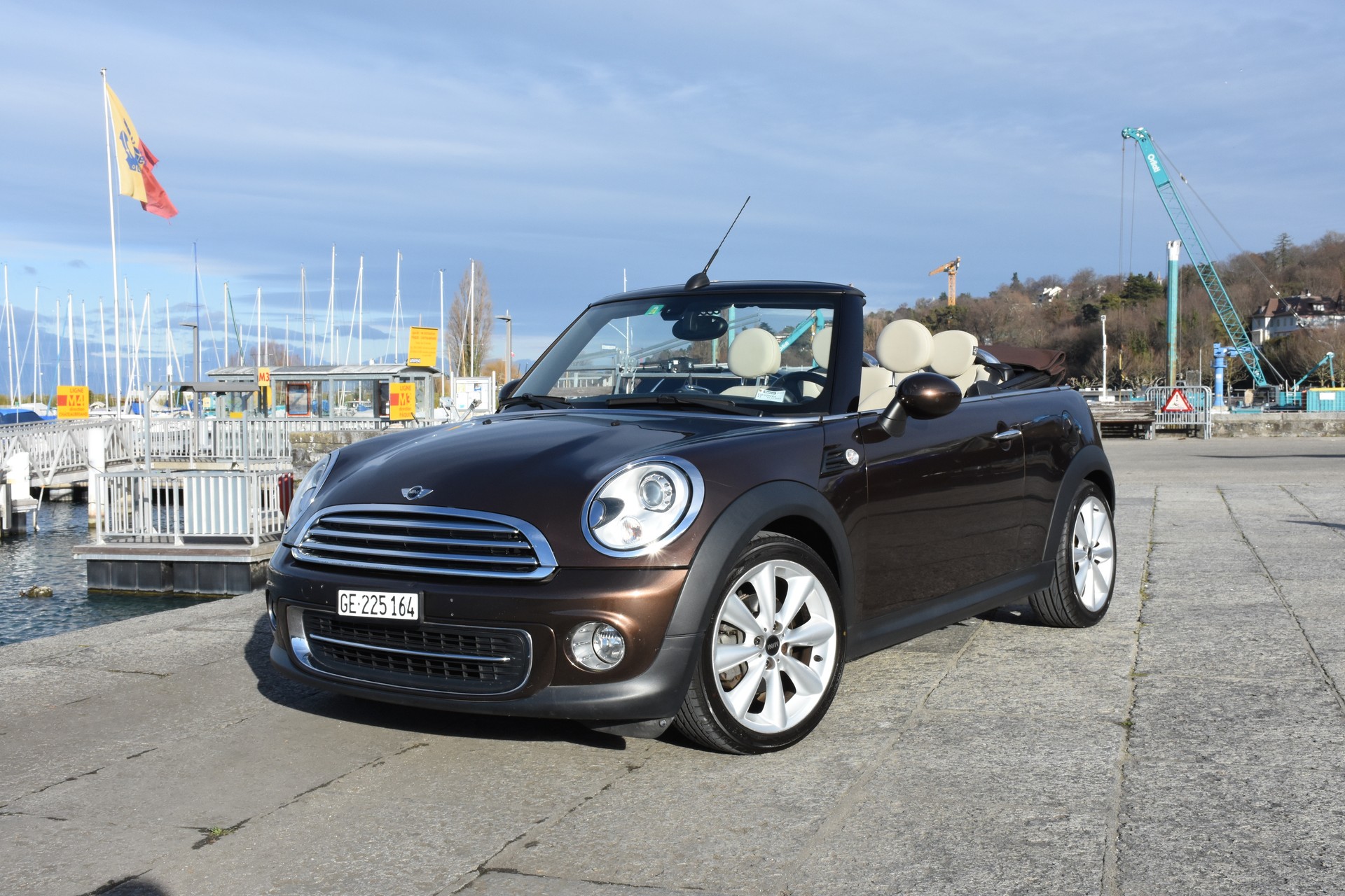 MINI CABRIO-image-0