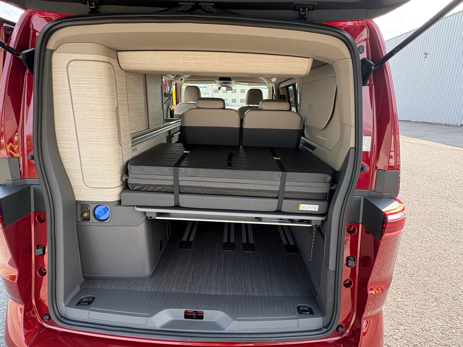 VW T7 Ocean 2.0 TDI DSG-image-5