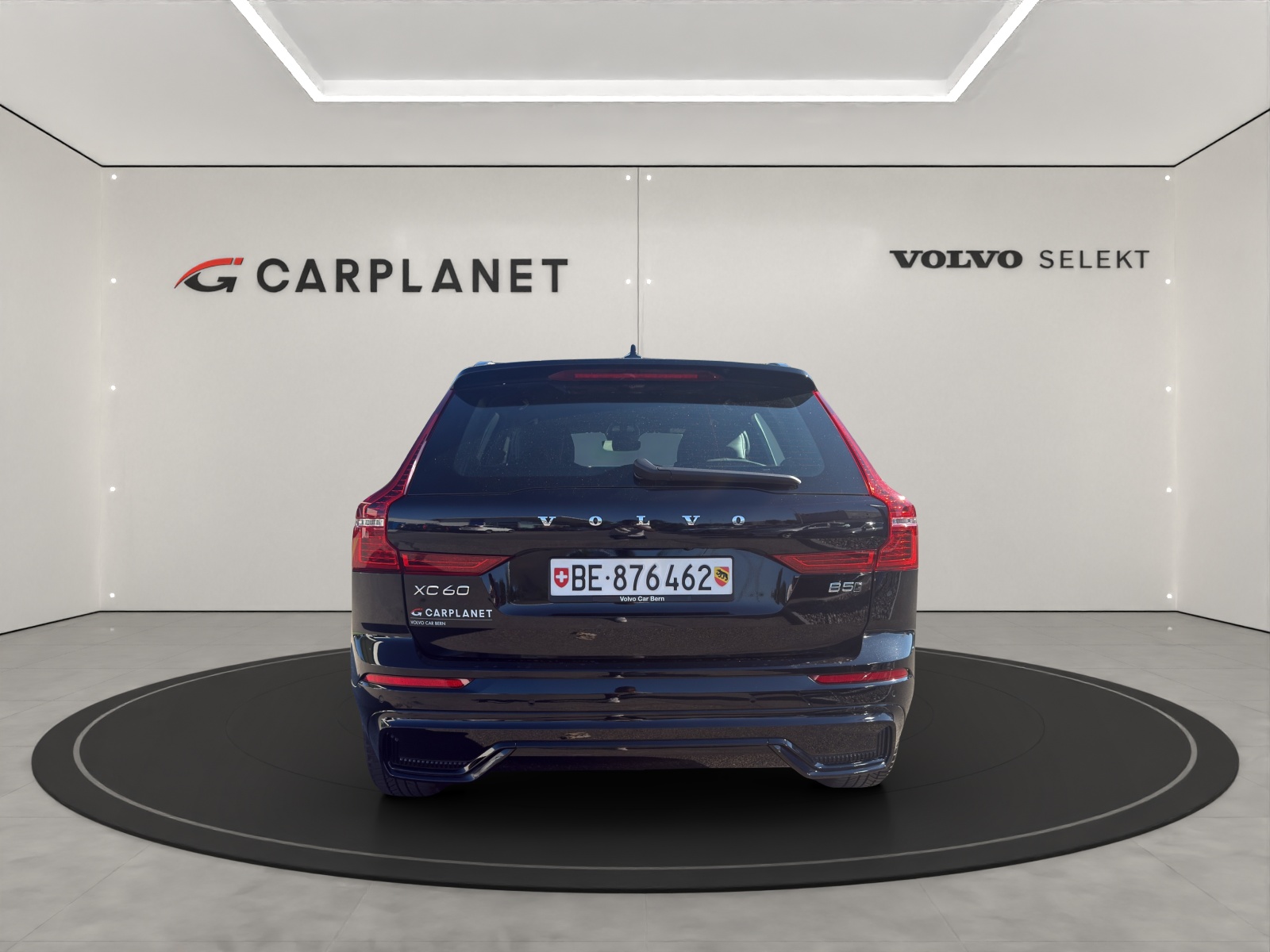 VOLVO XC60 2.0 B5 MH R-Design AWD .-image-4