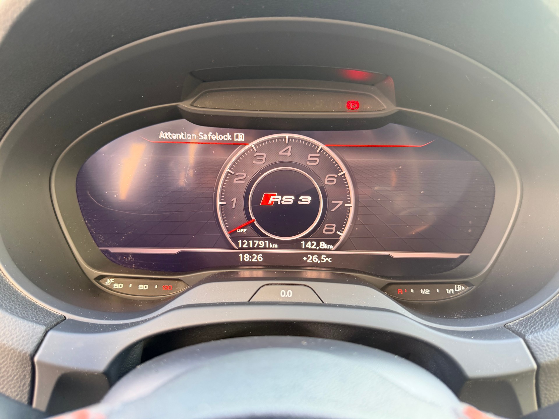 AUDI RS3 Sportback 2.5 TSI quattro S-tronic-image-9