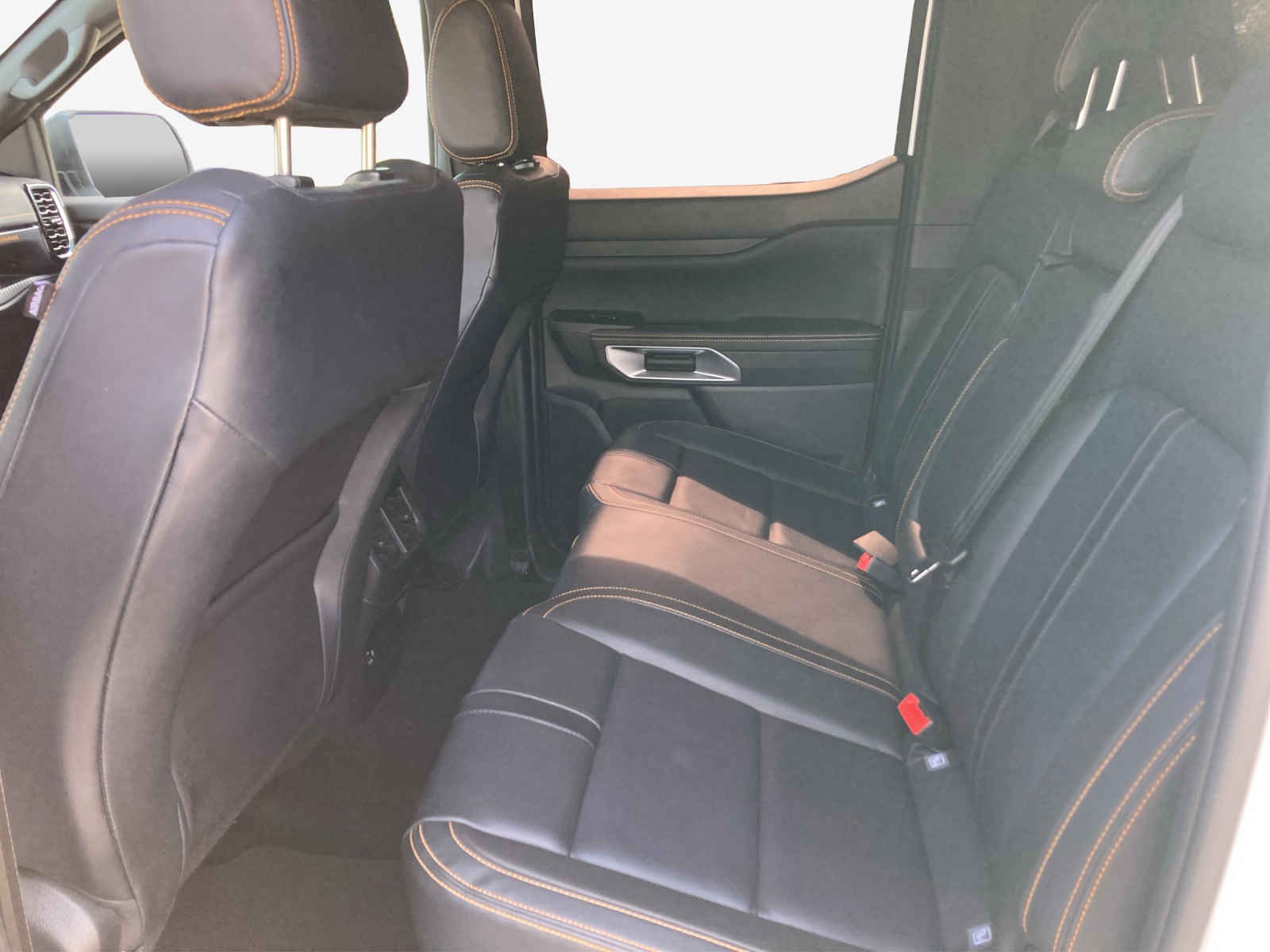 FORD Ranger Wildtrak 2.0 Eco Blue e-4WD Automat-image-11