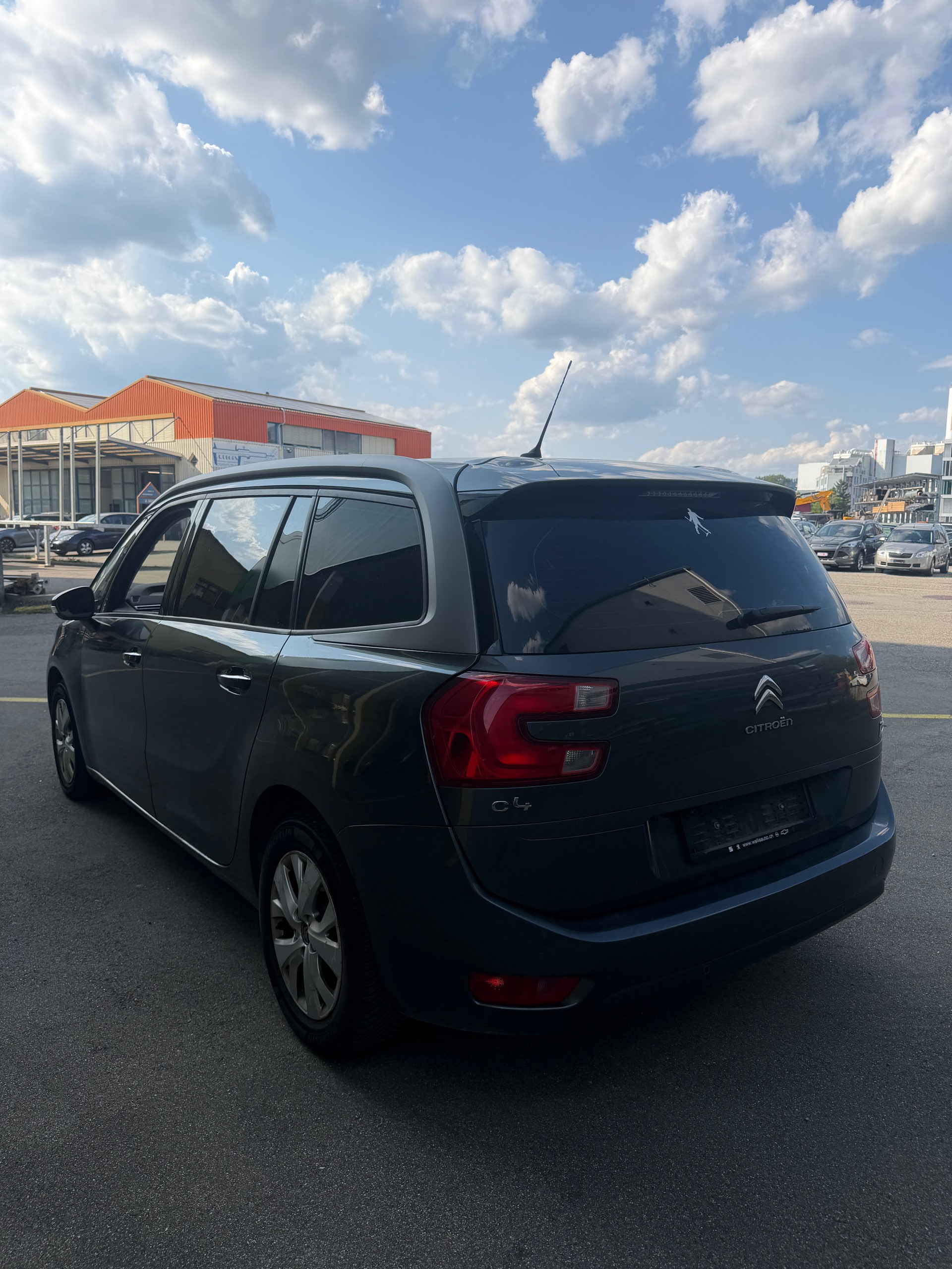 CITROEN Grand C4 Picasso 1.6 e-HDi Attraction EGS6-image-4