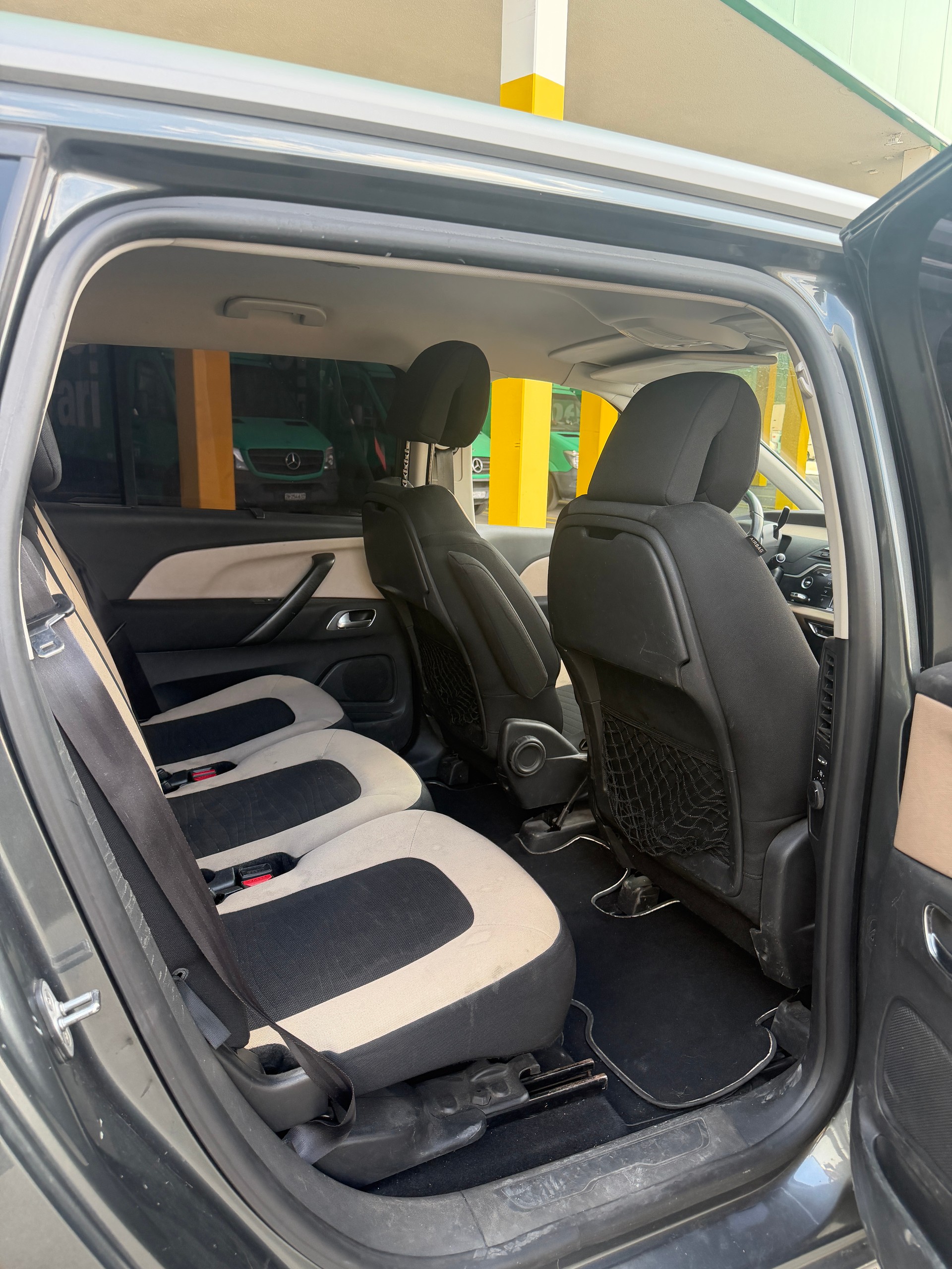 CITROEN Grand C4 Picasso 1.6 e-HDi Attraction EGS6-image-13
