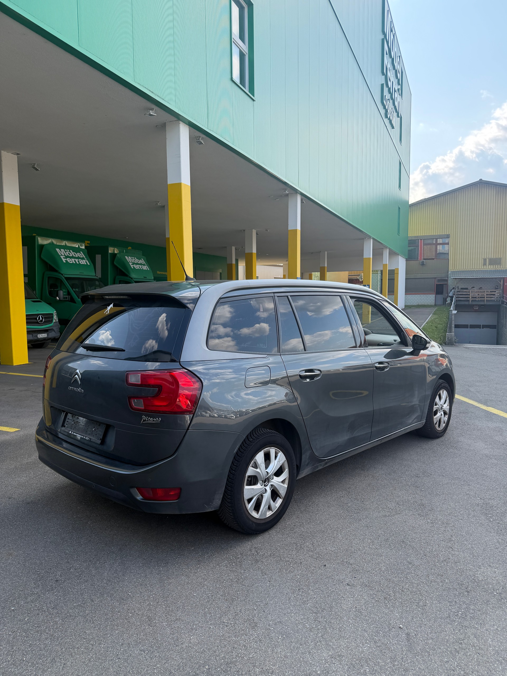 CITROEN Grand C4 Picasso 1.6 e-HDi Attraction EGS6-image-6