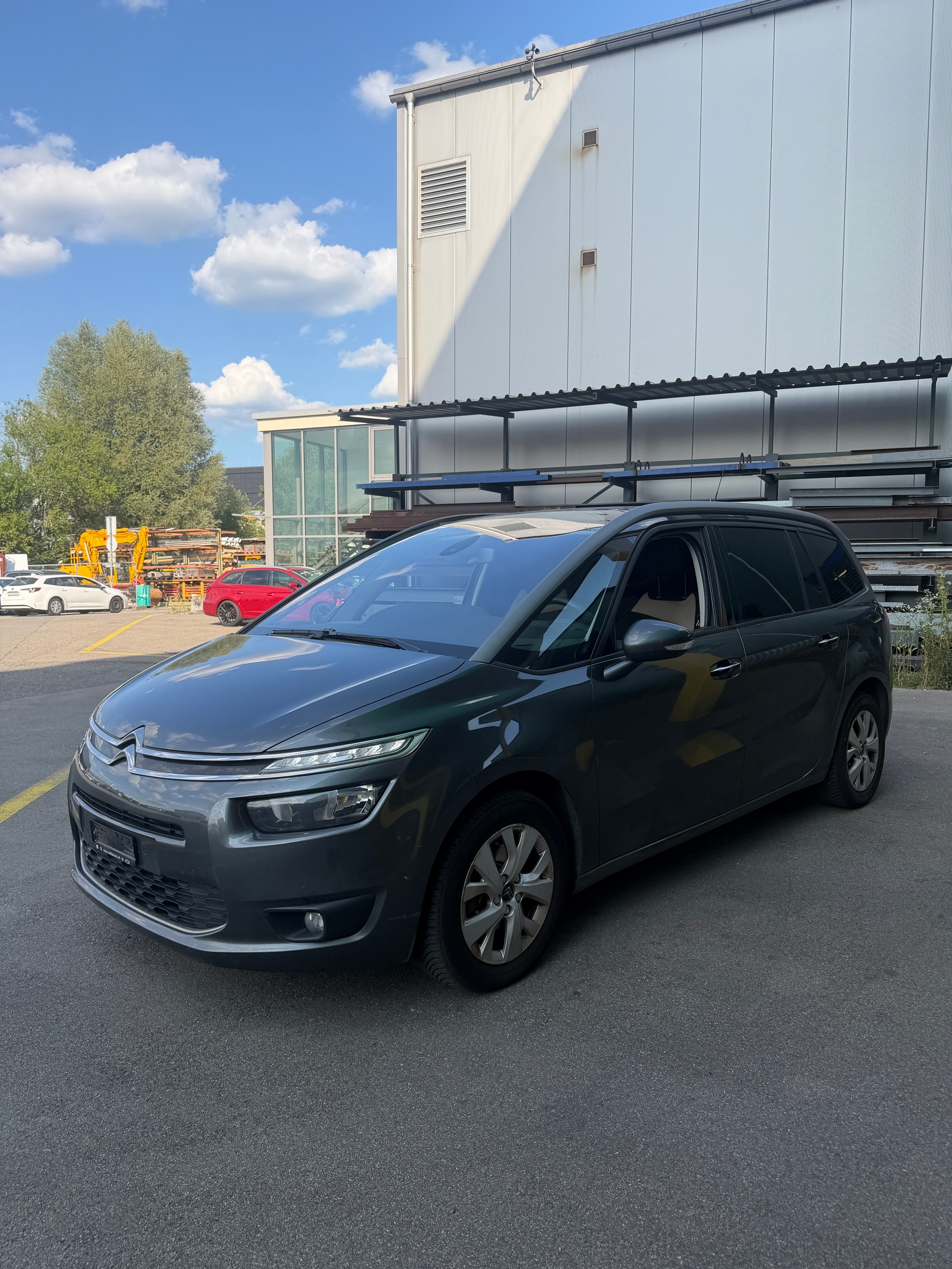 CITROEN Grand C4 Picasso 1.6 e-HDi Attraction EGS6-image-2