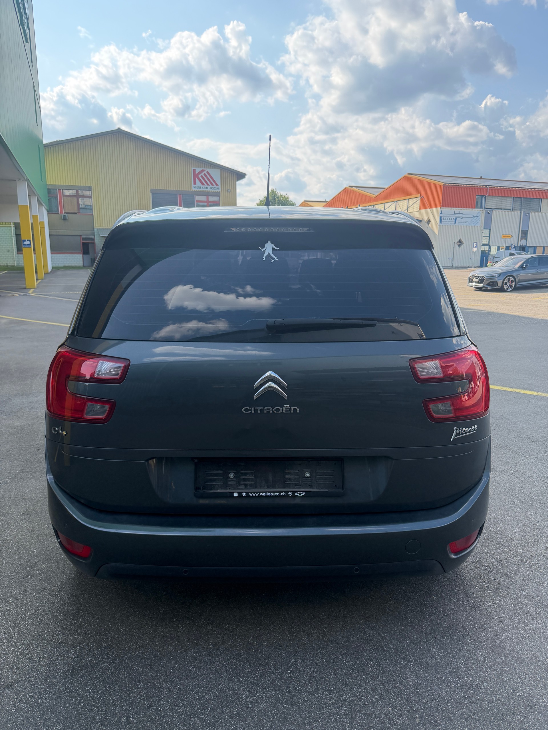 CITROEN Grand C4 Picasso 1.6 e-HDi Attraction EGS6-image-5