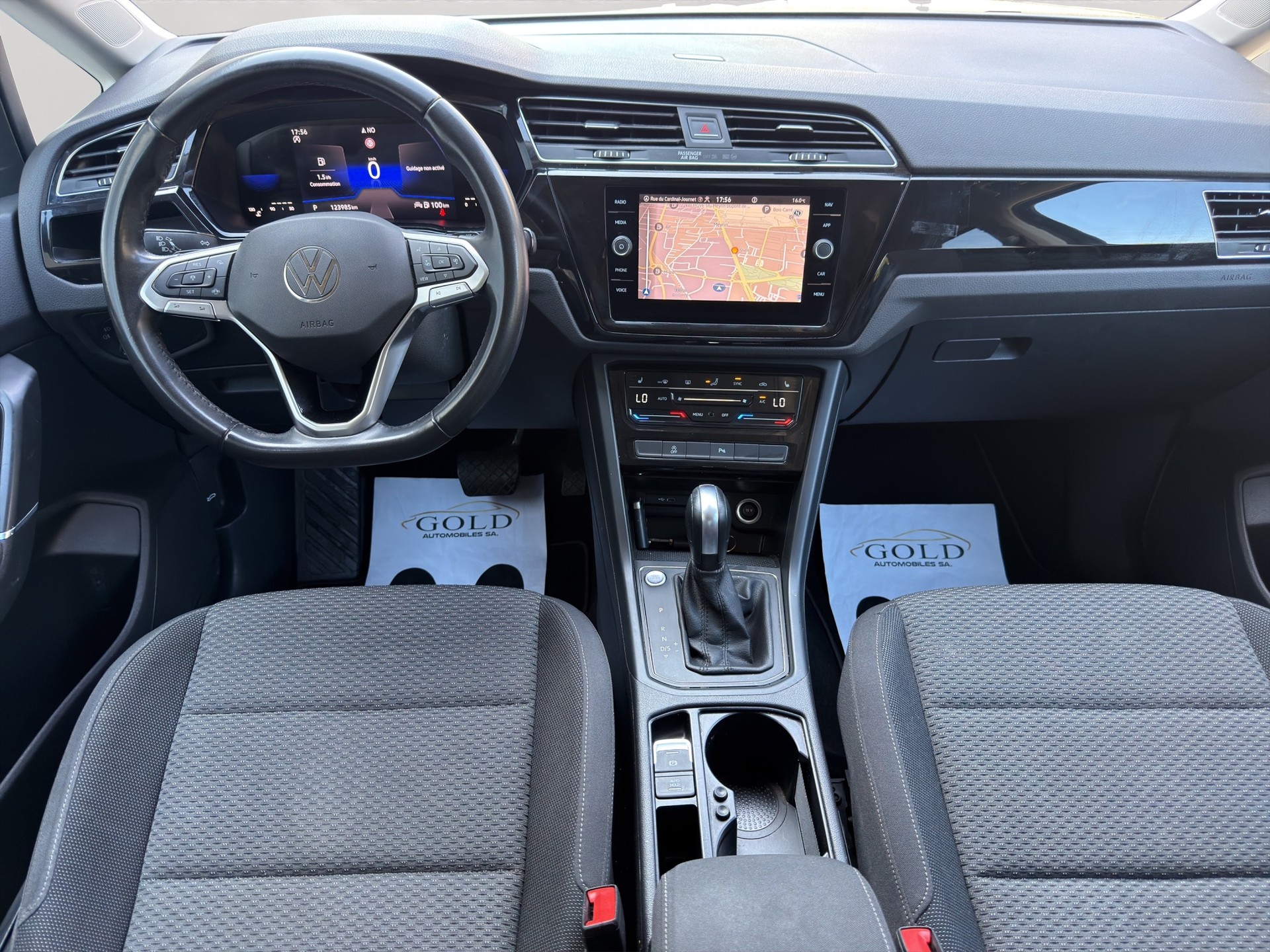 VW Touran 1.5 TSI EVO Comfortline DSG-image-2