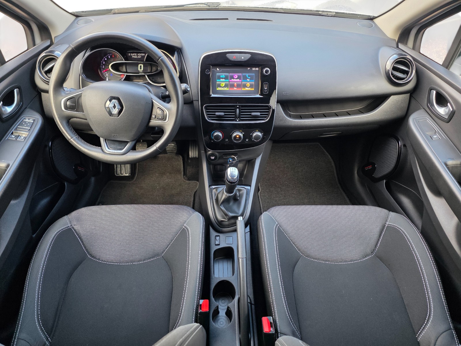 RENAULT Clio 0.9 12V Intens-image-8