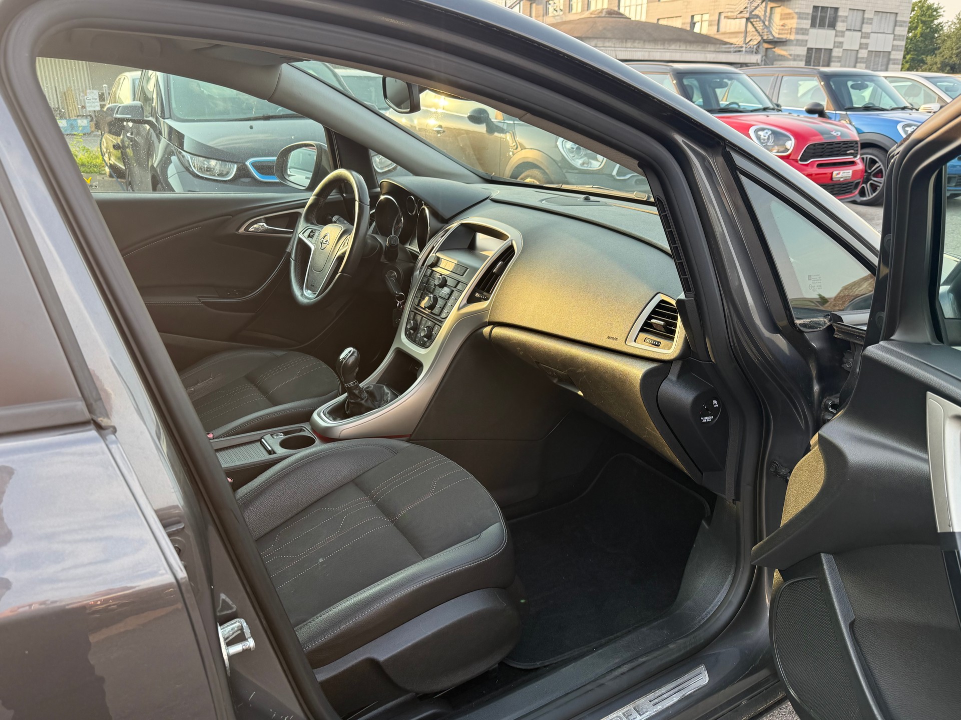 OPEL Astra ST 1.4i 16V Turbo Anniversary Ed. / FRISCH AB MFK / 8-fach bereift / Sitzheizung / Klimaautomatik / PDC-image-7