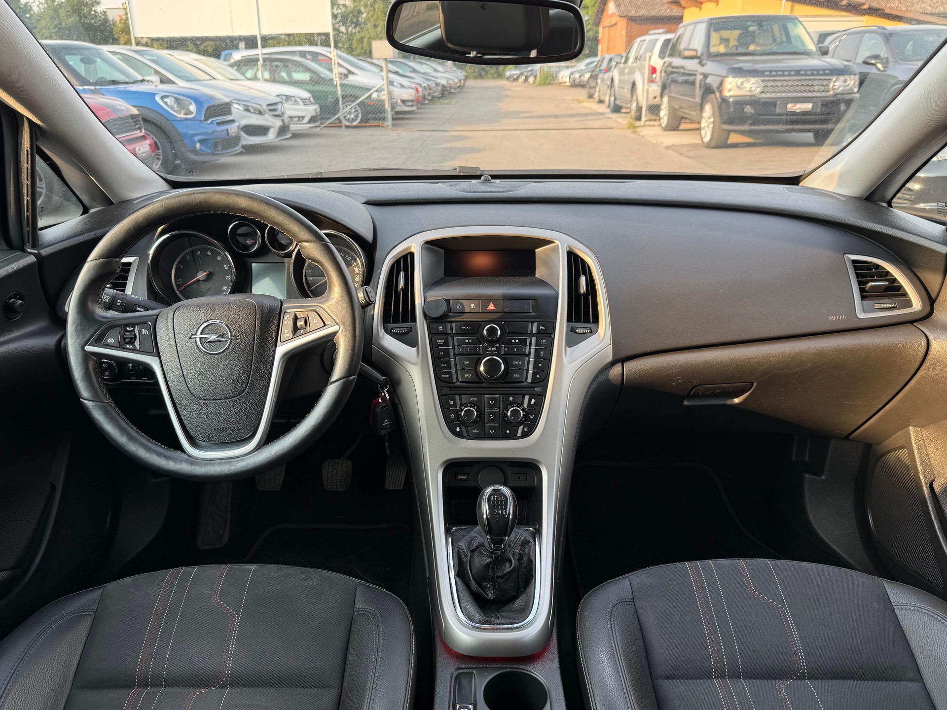 OPEL Astra ST 1.4i 16V Turbo Anniversary Ed. / FRISCH AB MFK / 8-fach bereift / Sitzheizung / Klimaautomatik / PDC-image-8