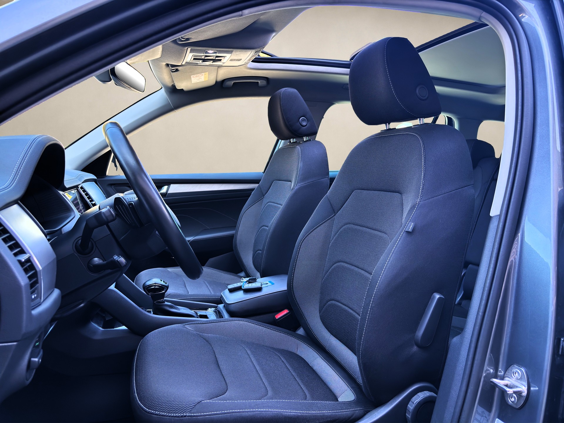 SKODA Kodiaq 2.0 TDI CR Ambition 4x4 DSG ❗7 Sitzplätze❗✅CH-Fahrzeug & 8-fach bereift✅-image-8