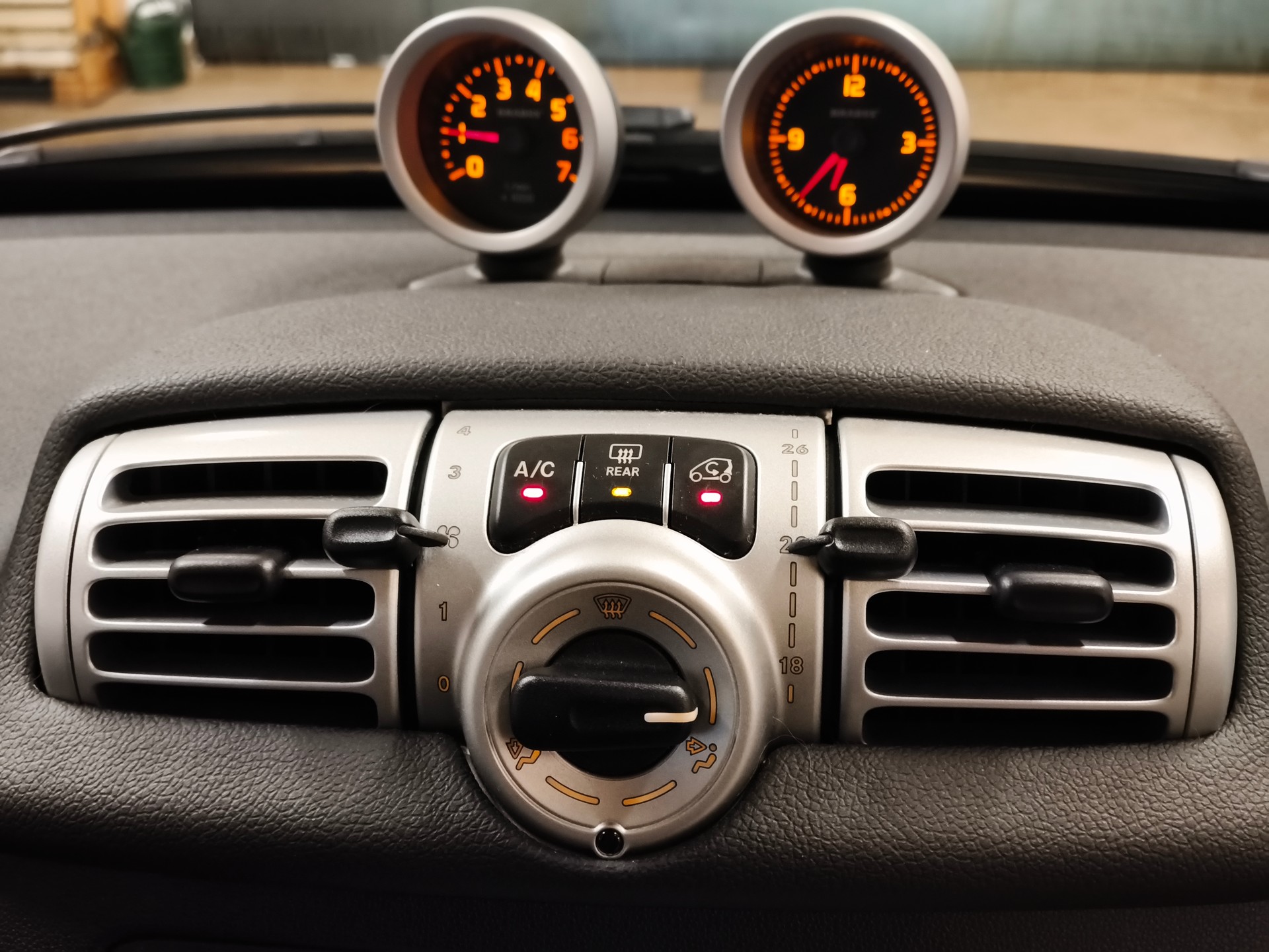 SMART fortwo Brabus Xclusive softouch-image-27
