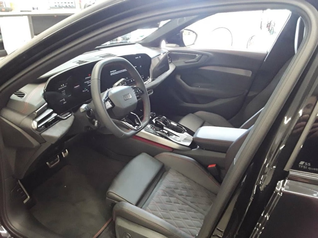 AUDI S5 Limousine TFSI quattro S tronic*ALL Black,5-Jahre Werksgarantie,Panodach,AHK*-image-2