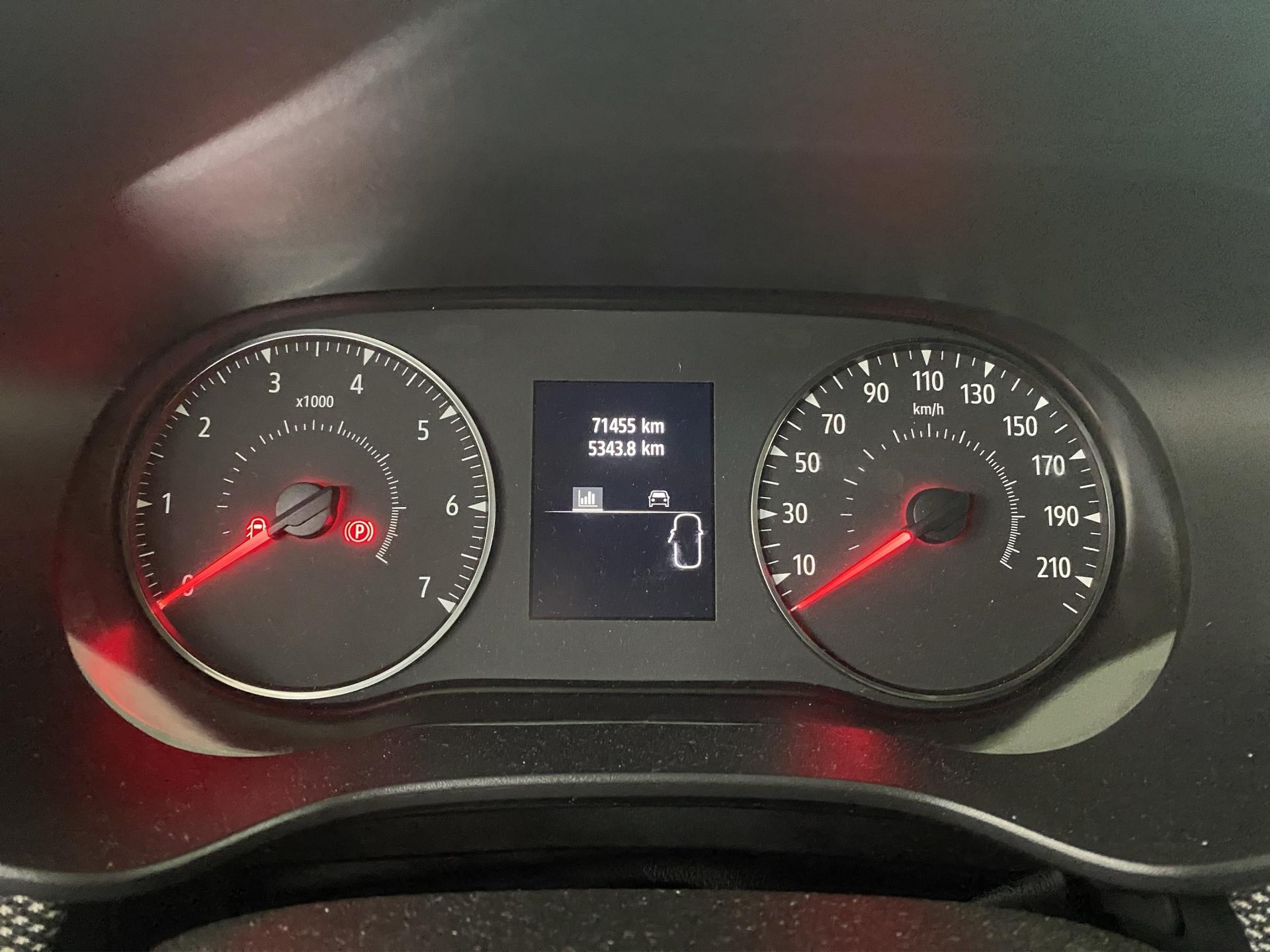 DACIA Sandero Stepway TCe 90 Comfort CVT-image-12