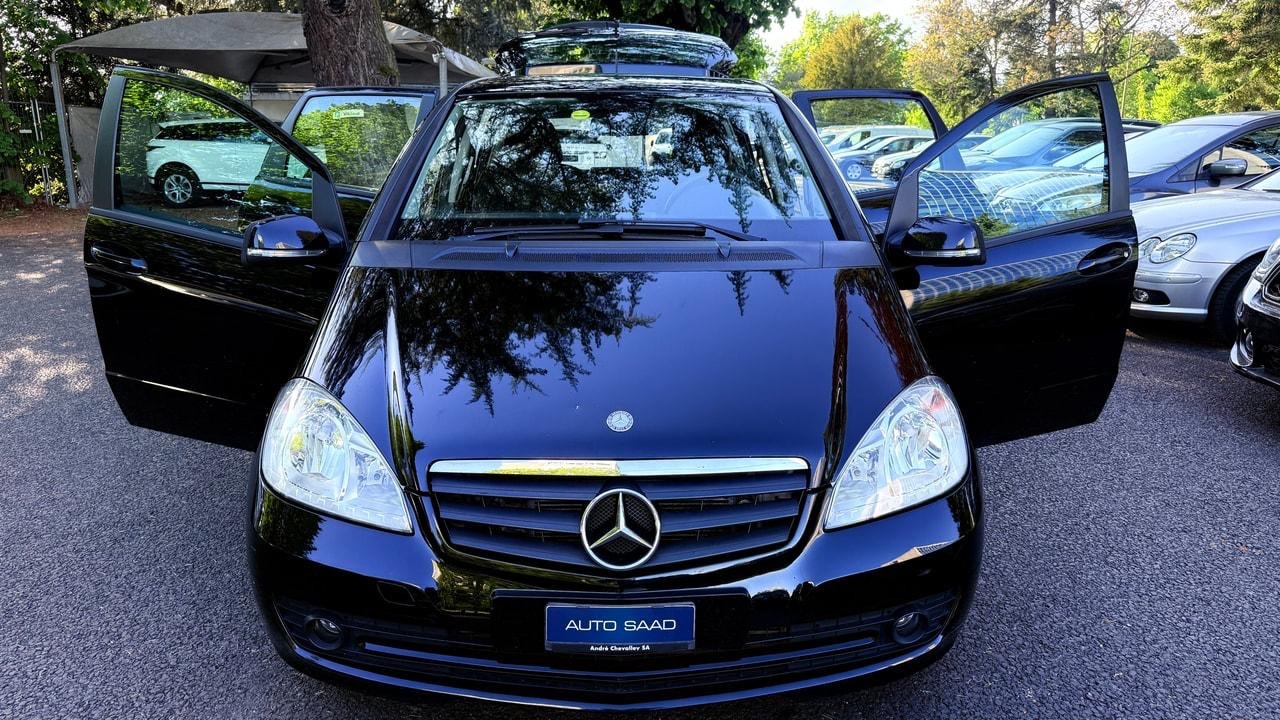 MERCEDES-BENZ A 160 CDI Elégance Autotronic-image-8
