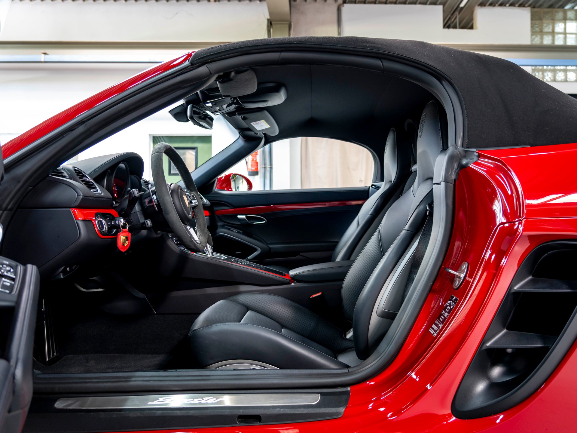 PORSCHE 718 Boxster 2.0 PDK-image-16
