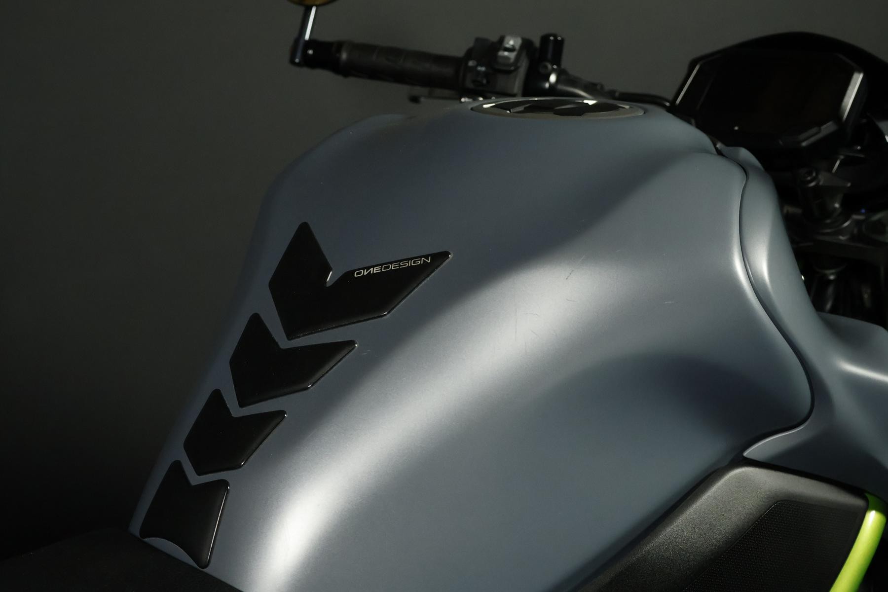 KAWASAKI Z 900 (70/35 KW) *Grey Shark* Level 2-image-7