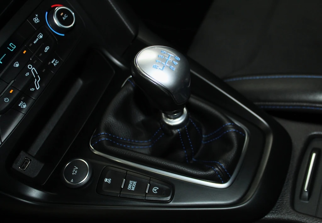 FORD Focus 2.3 EcoBoost RS AWD / RECARO- Schalensitze/ Milltek-Auspuffanlage/ CH-Fahrzeug-image-15