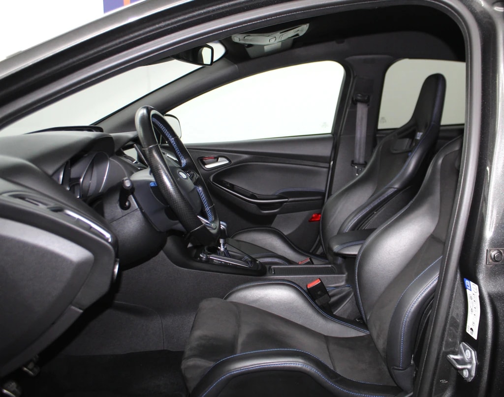 FORD Focus 2.3 EcoBoost RS AWD / RECARO- Schalensitze/ Milltek-Auspuffanlage/ CH-Fahrzeug-image-7