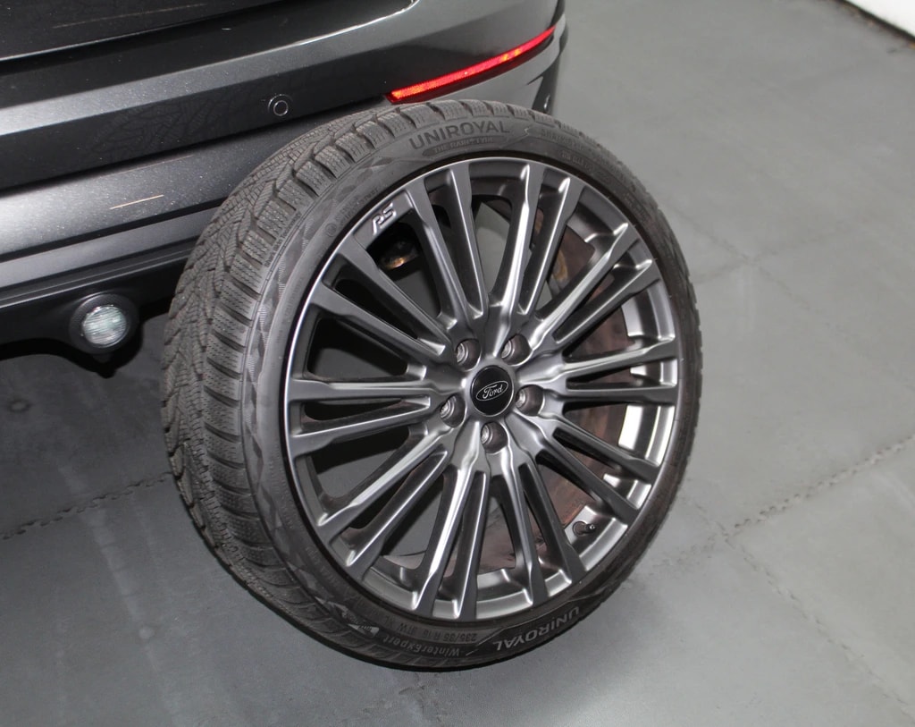 FORD Focus 2.3 EcoBoost RS AWD / RECARO- Schalensitze/ Milltek-Auspuffanlage/ CH-Fahrzeug-image-28
