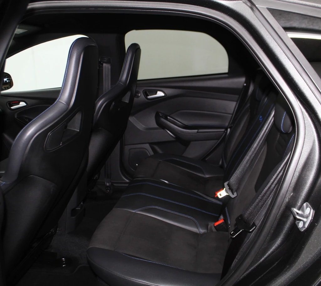 FORD Focus 2.3 EcoBoost RS AWD / RECARO- Schalensitze/ Milltek-Auspuffanlage/ CH-Fahrzeug-image-9