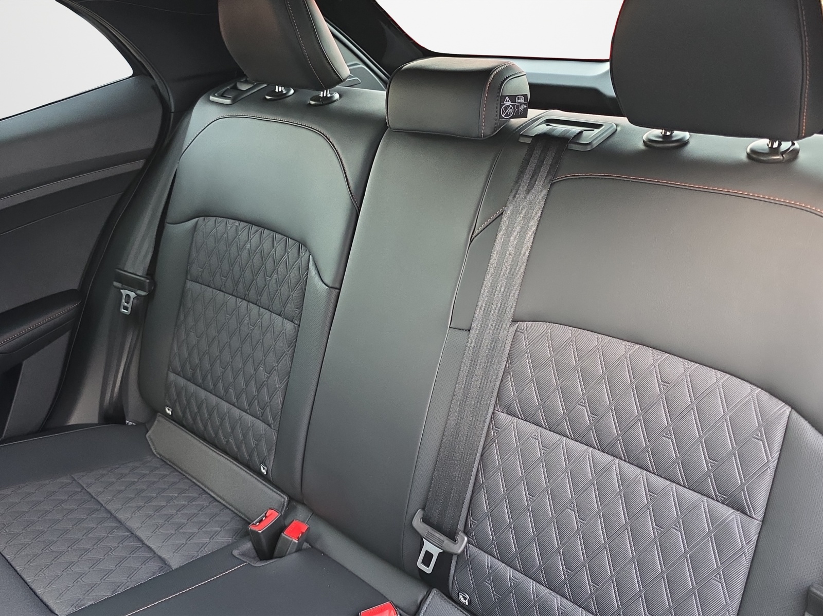 MG 3 1.5 Hybrid Luxury DEMO-image-11