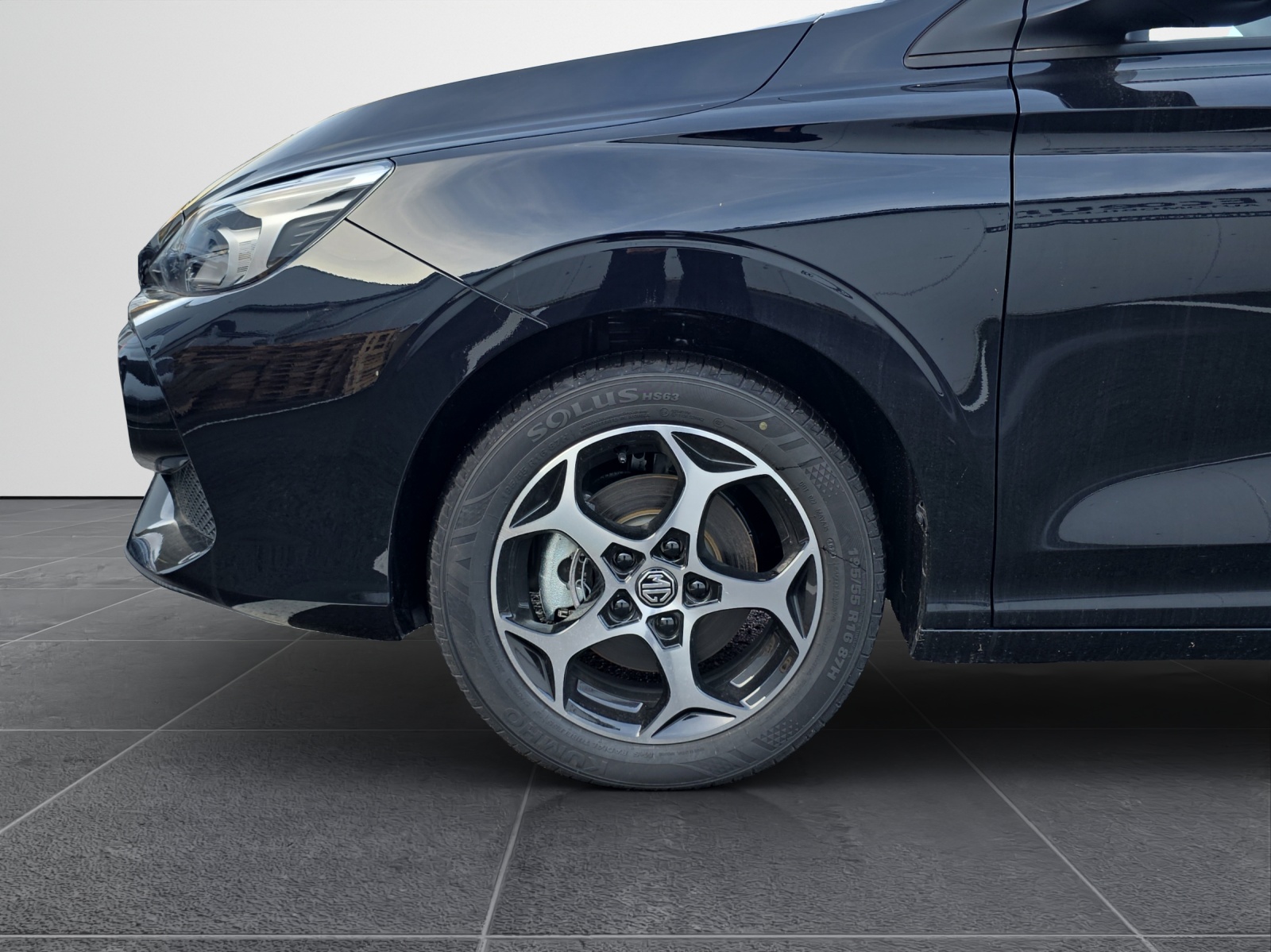 MG 3 1.5 Hybrid Luxury DEMO-image-13