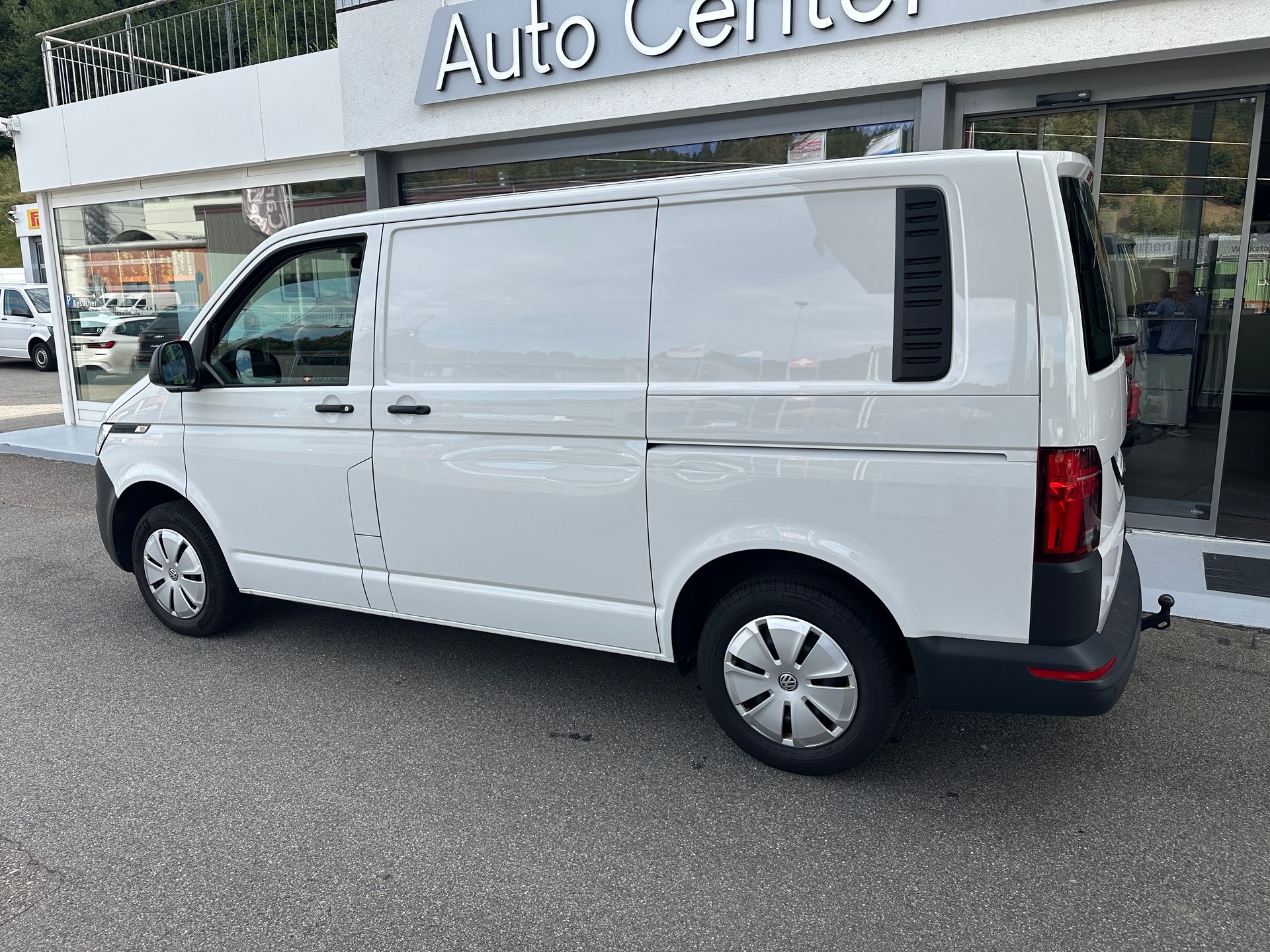 VW T6.1 2.0 3000 TDI DSG Kasten AHK 2.5 T-image-12