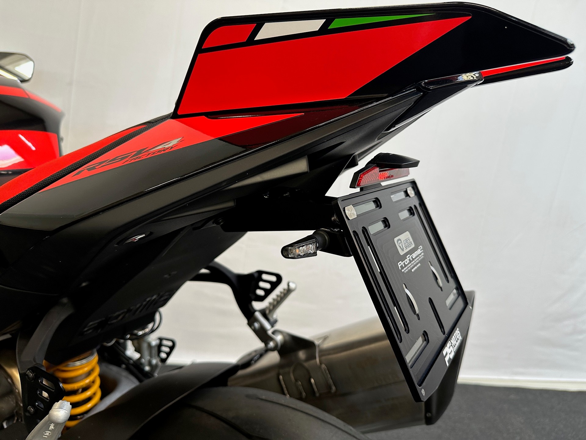 APRILIA RSV4 1100 E5+ Factory-image-6