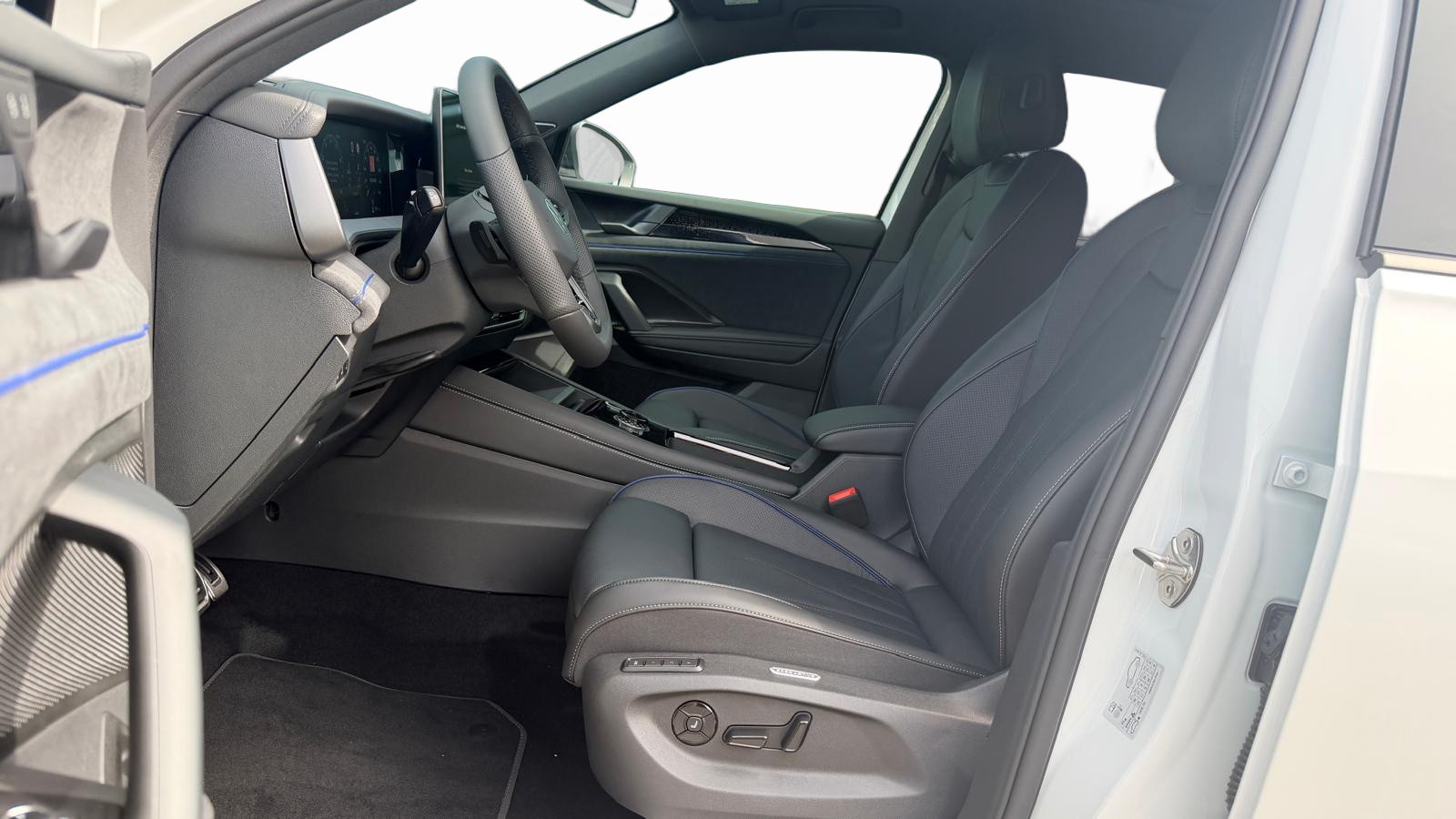 VW Tayron R-Line UNITED 2.0TSI 204PS DSG 4Motion-image-4
