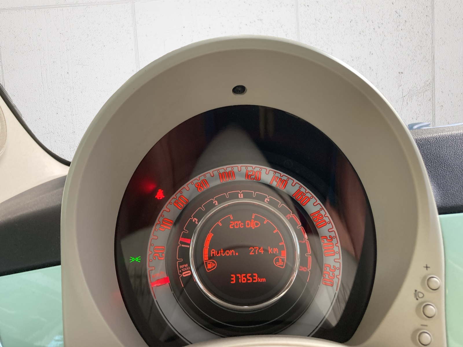 FIAT 500 1.2 Lounge-image-9