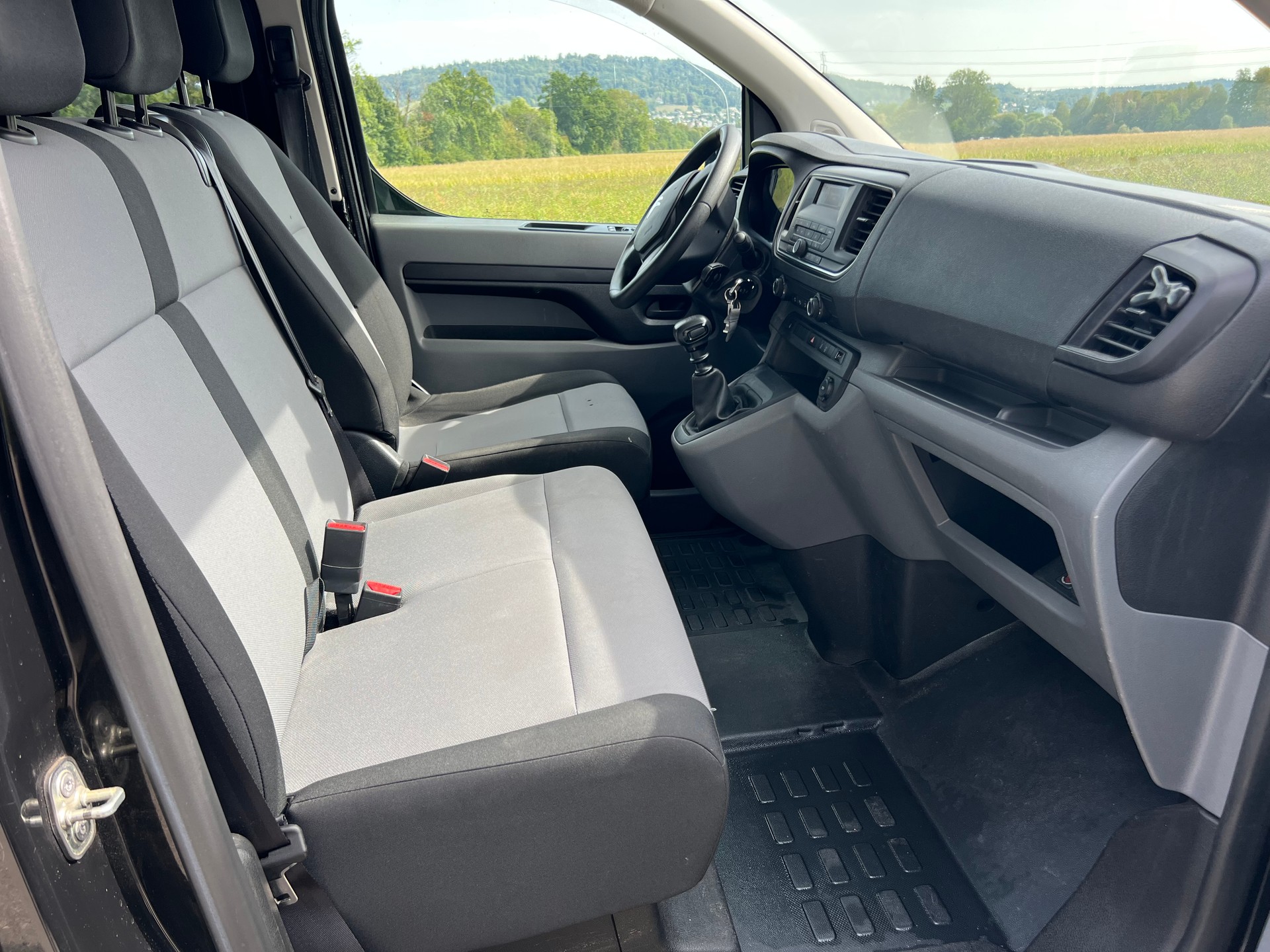 CITROEN Jumpy 1.5 HDi 100 Size XS 6 Sitze Space Tourer-image-7