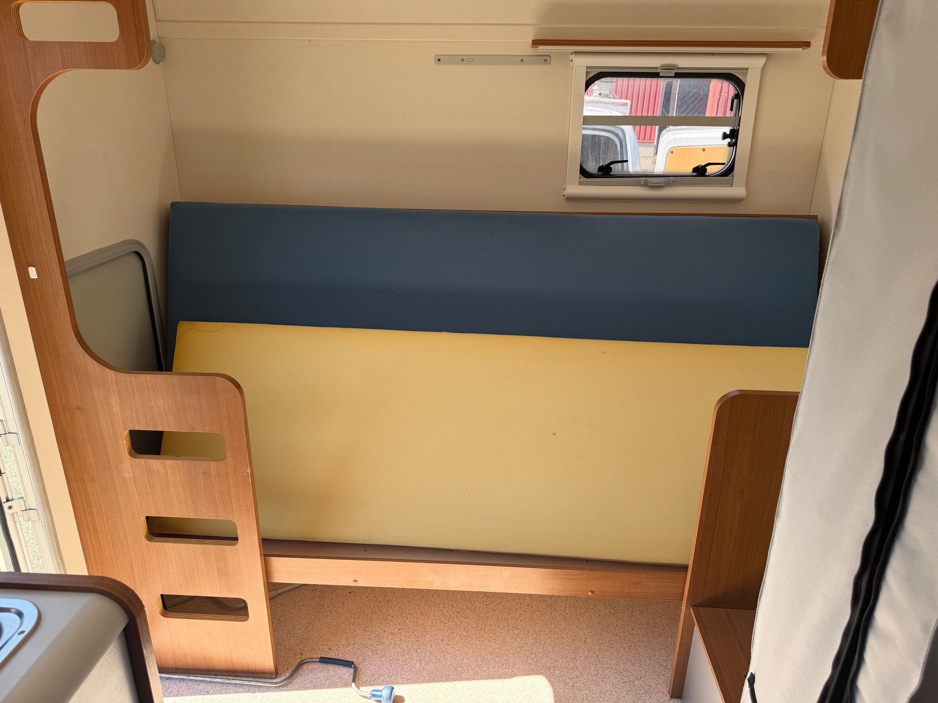KNAUS-image-7