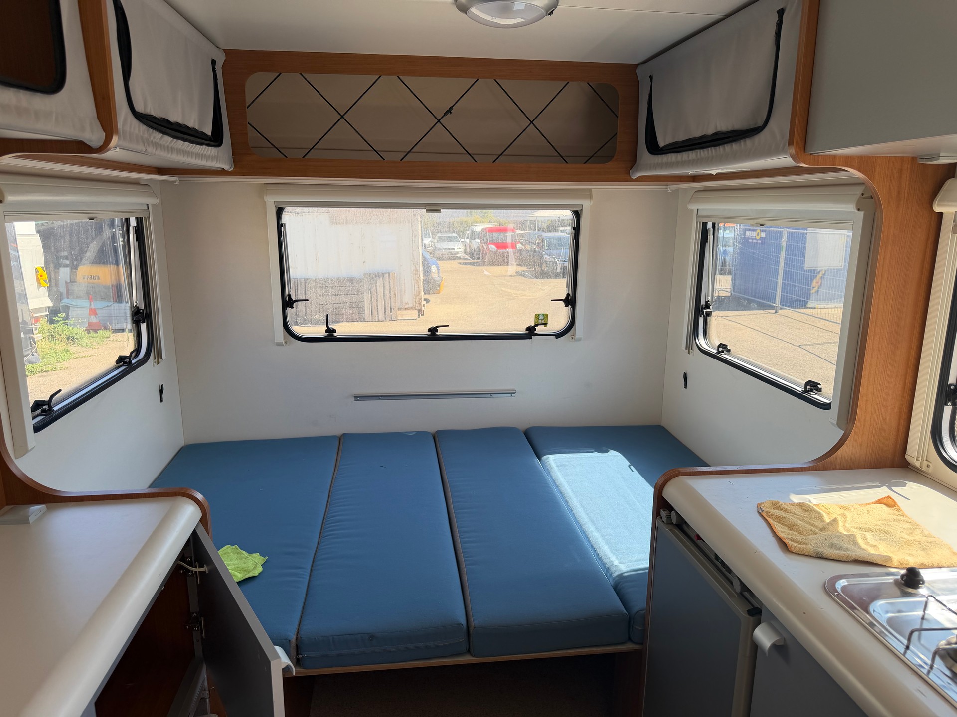 KNAUS-image-10