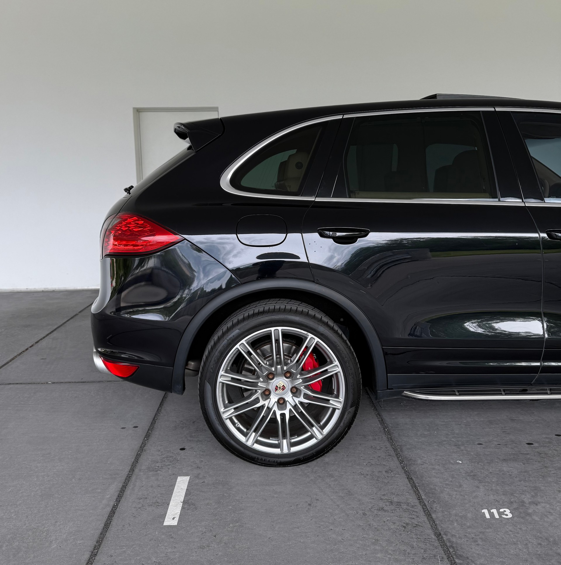 PORSCHE Cayenne Turbo-image-7