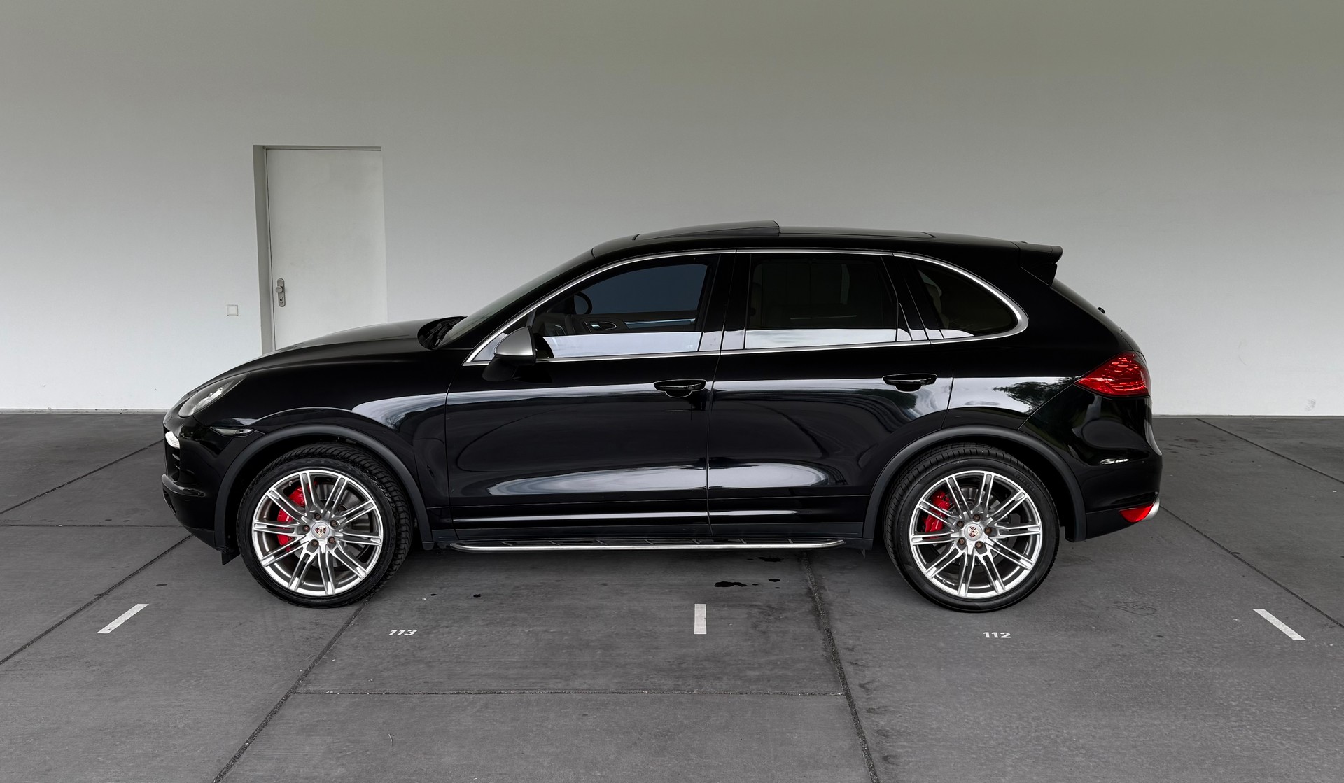 PORSCHE Cayenne Turbo-image-3