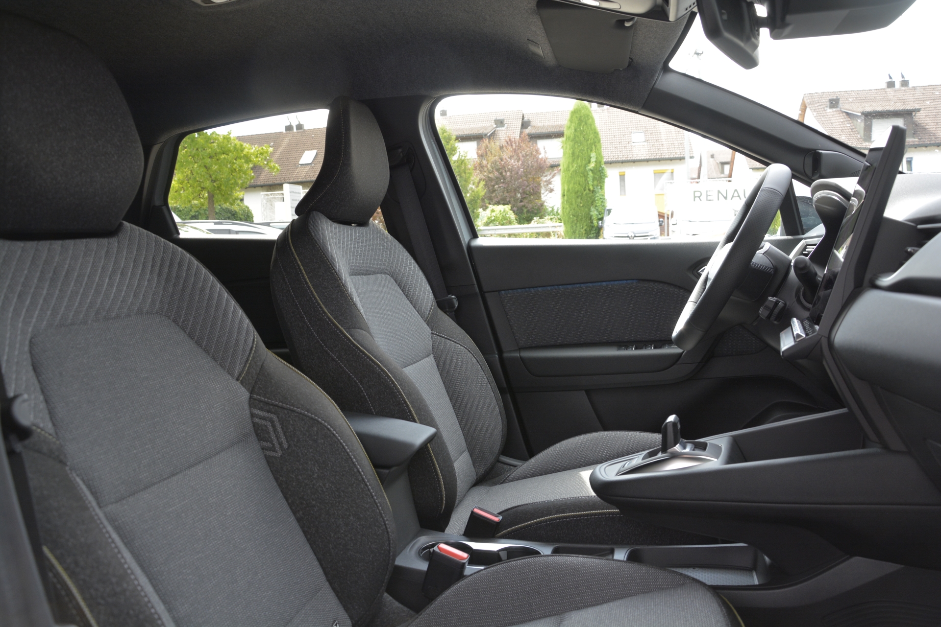 RENAULT CAPTUR techno full hybrid E-Tech 160-image-7