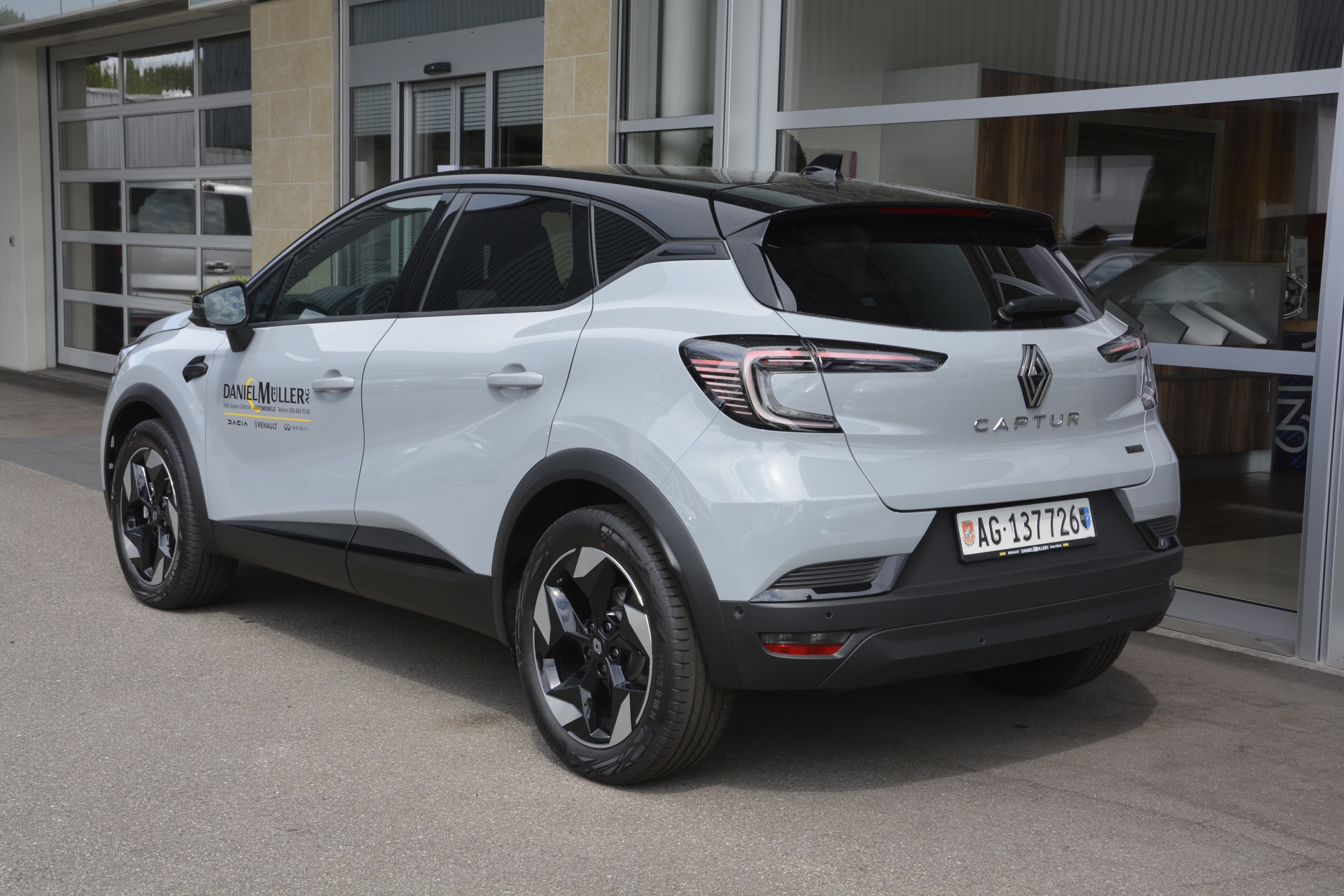 RENAULT CAPTUR techno full hybrid E-Tech 160-image-3