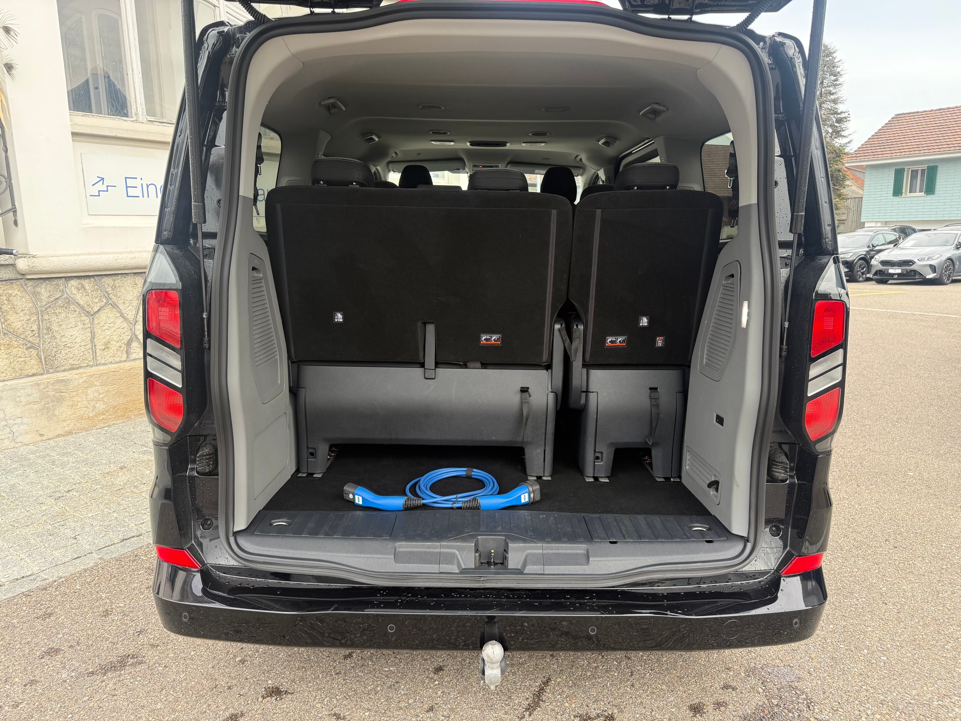 FORD Tourneo Bus 340 L1H1 PHEV Titanium-image-5