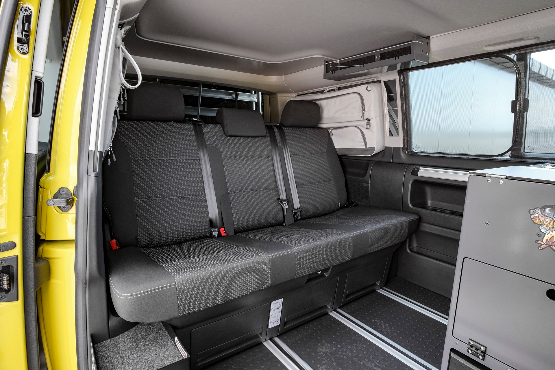 VW T6 California 2.0 TDI Beach-image-11