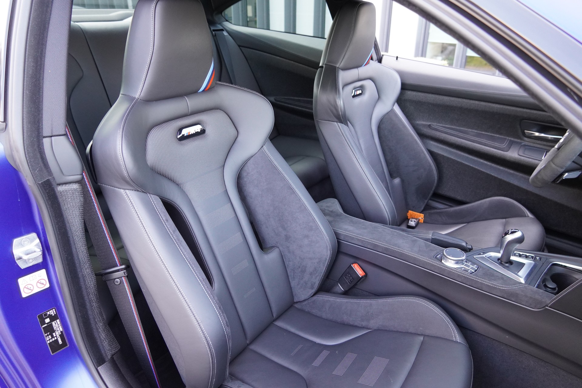 BMW M4 Coupé CS DKG// FROZEN DARK BLUE 2//-image-10