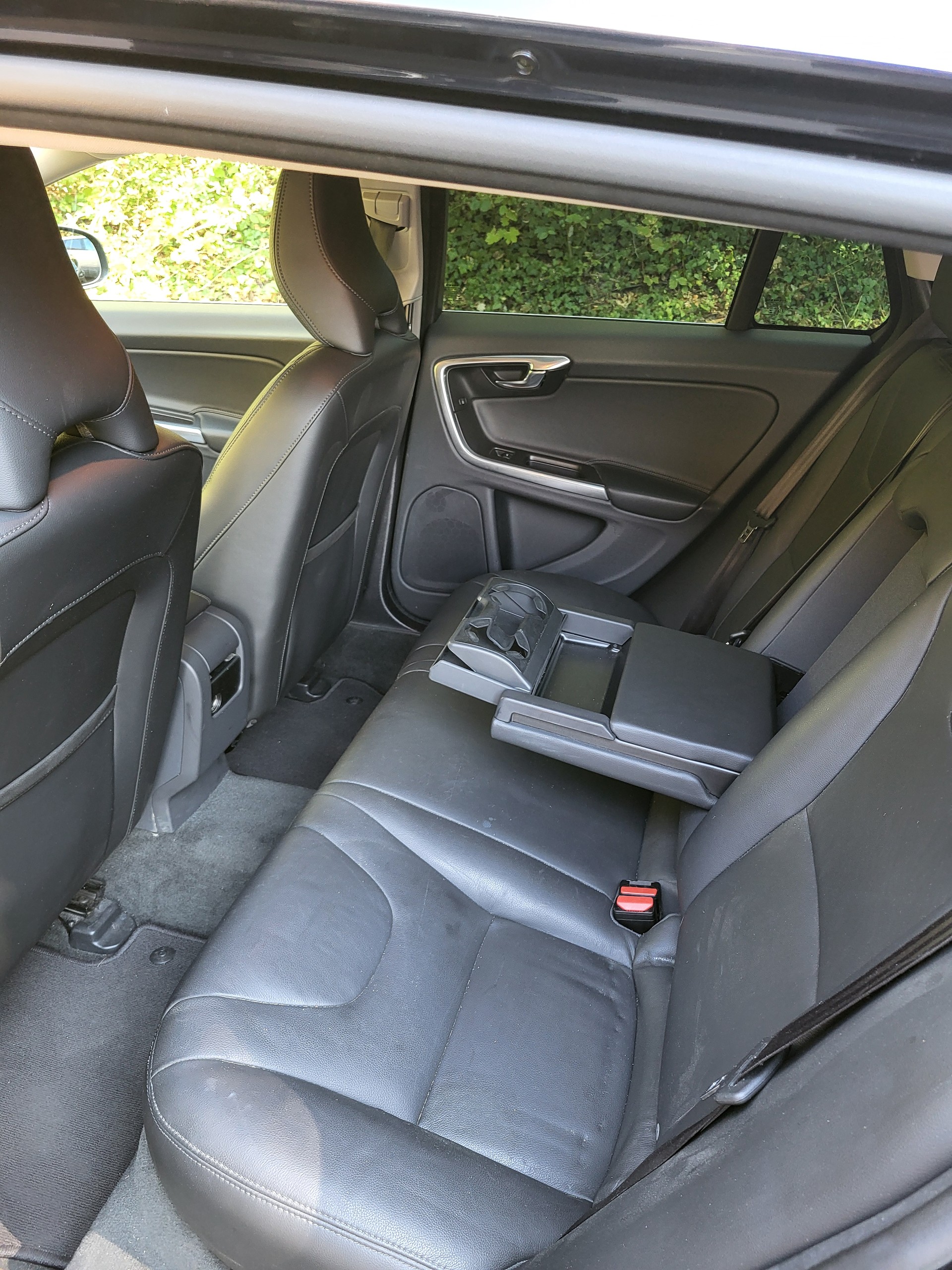 VOLVO V60 D6 AWD Plug-in-Hybrid Summum Automatik-image-4