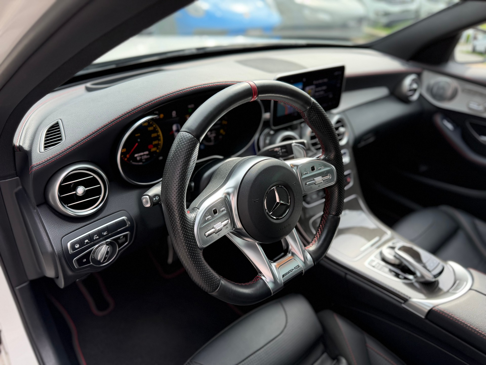 MERCEDES-BENZ C 43 AMG 4Matic 9G-Tronic-image-13