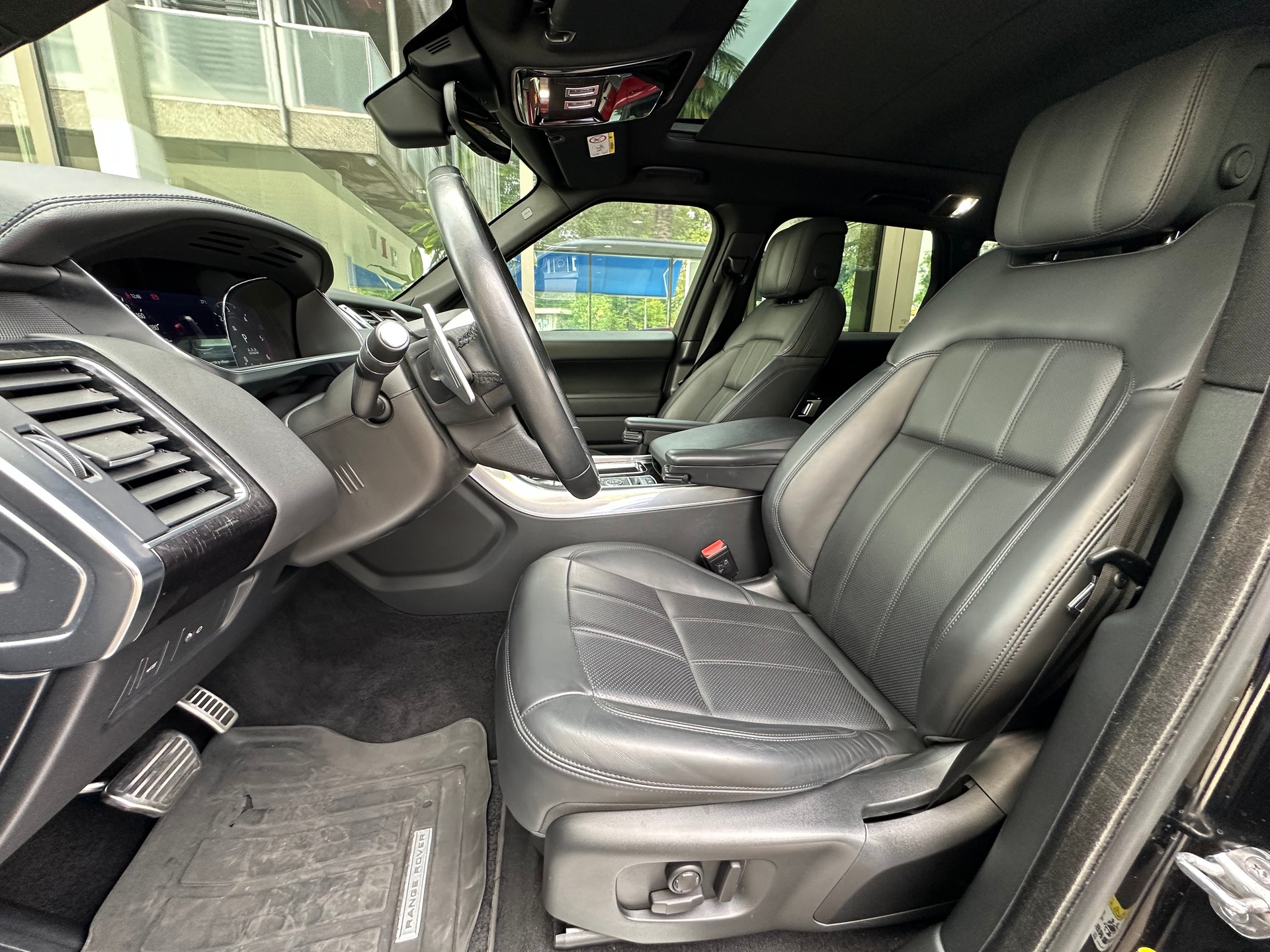 LAND ROVER Range Rover Sport D300 3.0D I6 MHEV HSE Dynamic Automatic-image-6