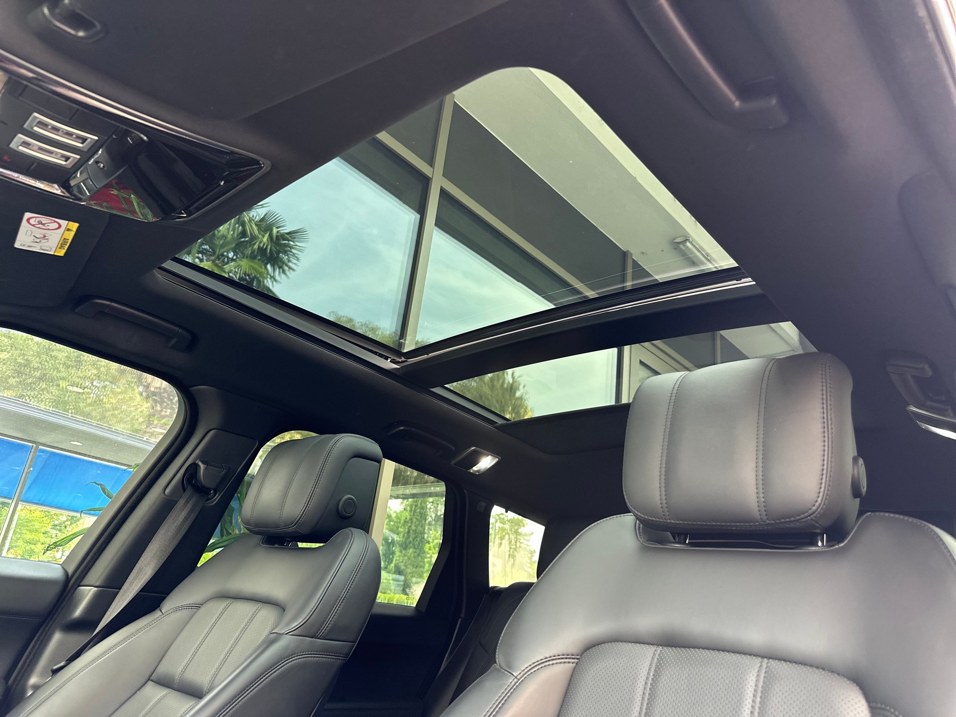 LAND ROVER Range Rover Sport D300 3.0D I6 MHEV HSE Dynamic Automatic-image-13