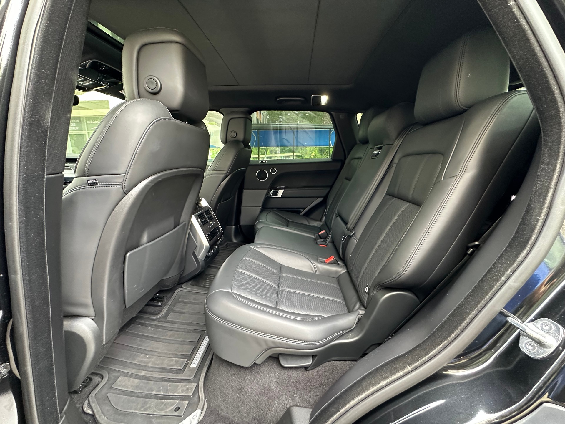 LAND ROVER Range Rover Sport D300 3.0D I6 MHEV HSE Dynamic Automatic-image-7